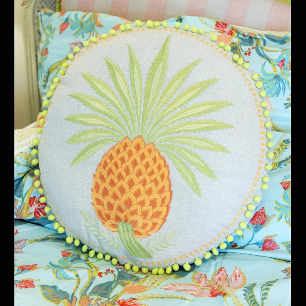 Spartina 449 - Queenie Pineapple Round Pillow